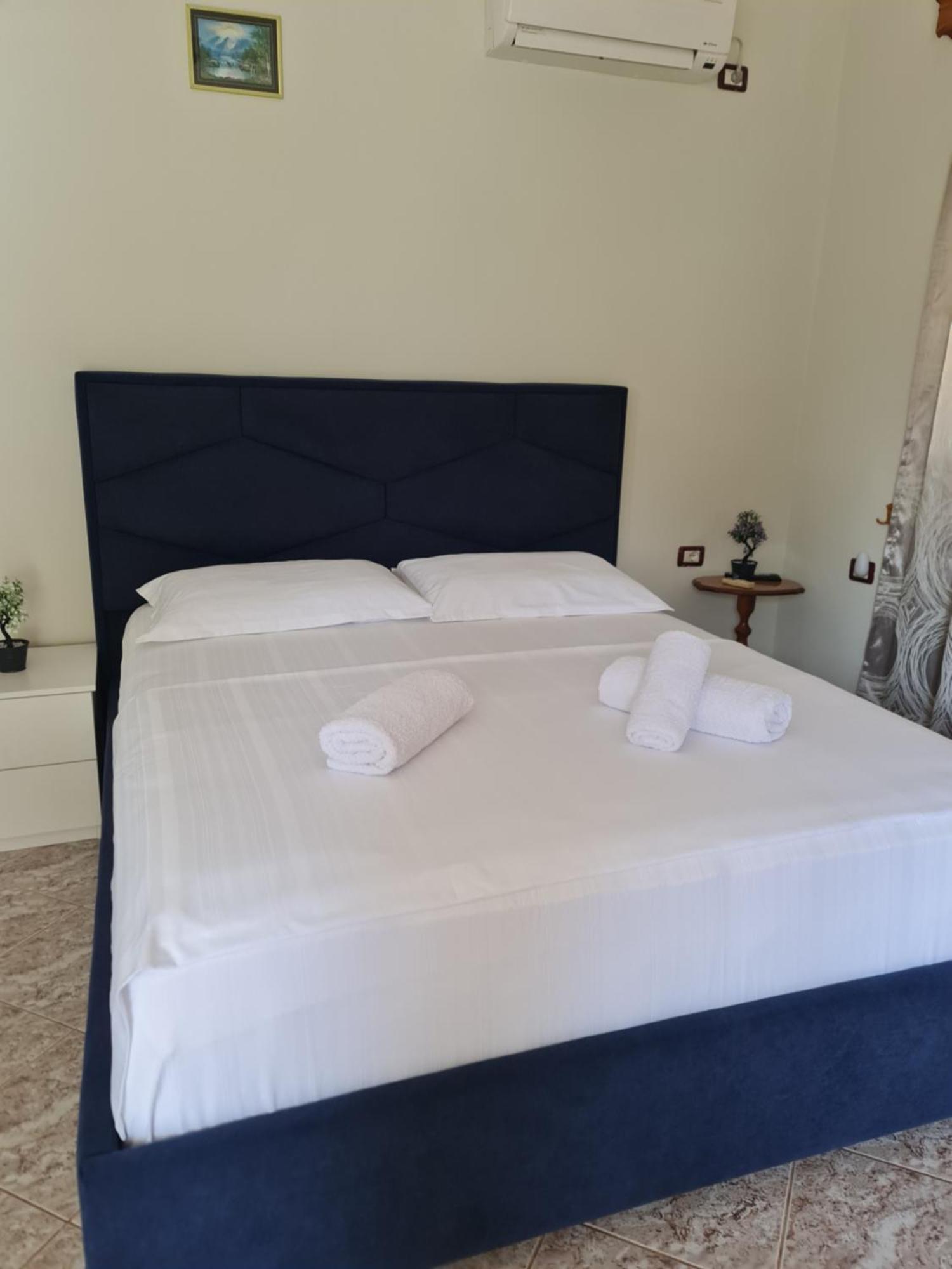 Apartment Gezimi *