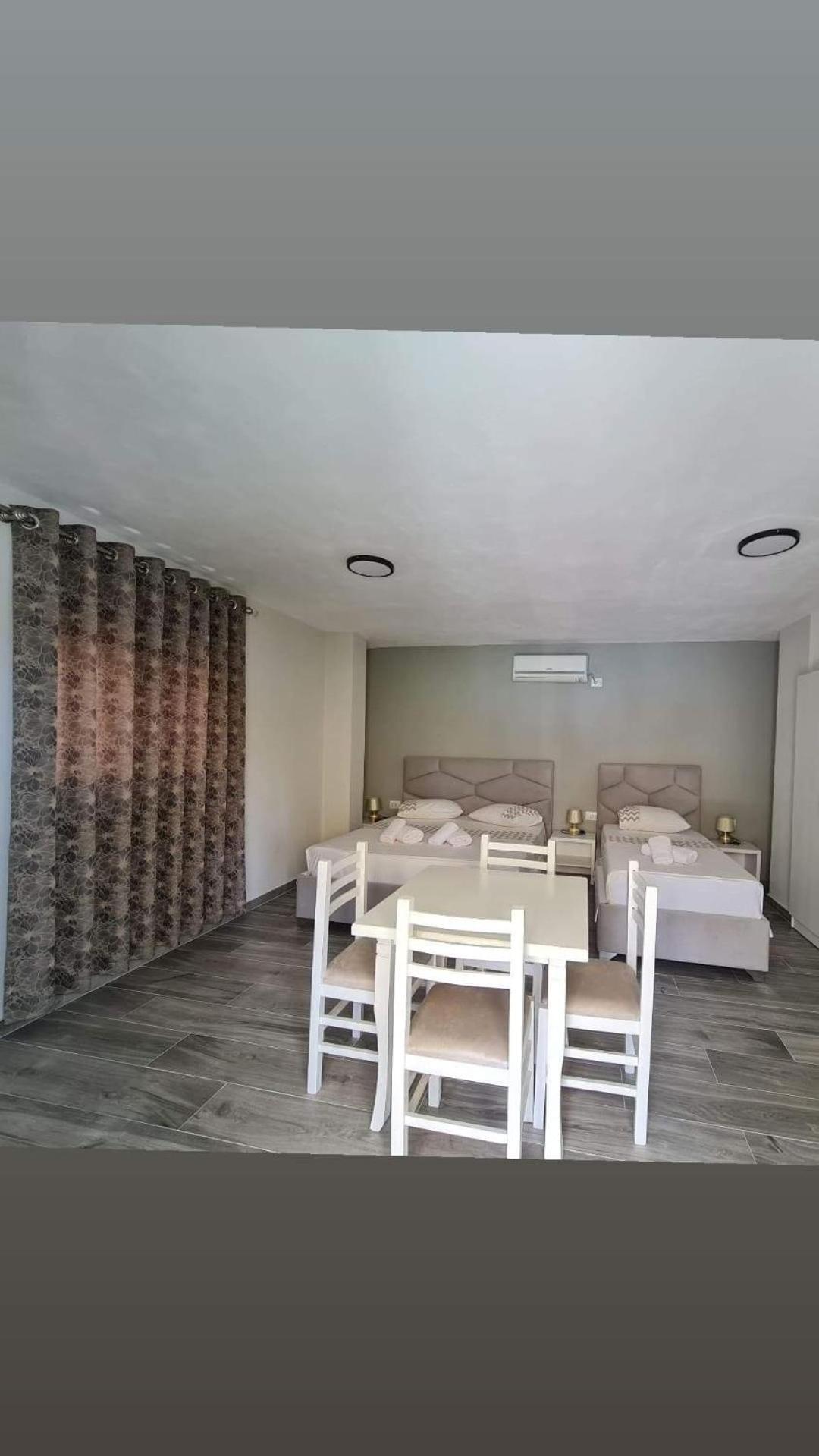 Gezimi * Ksamil