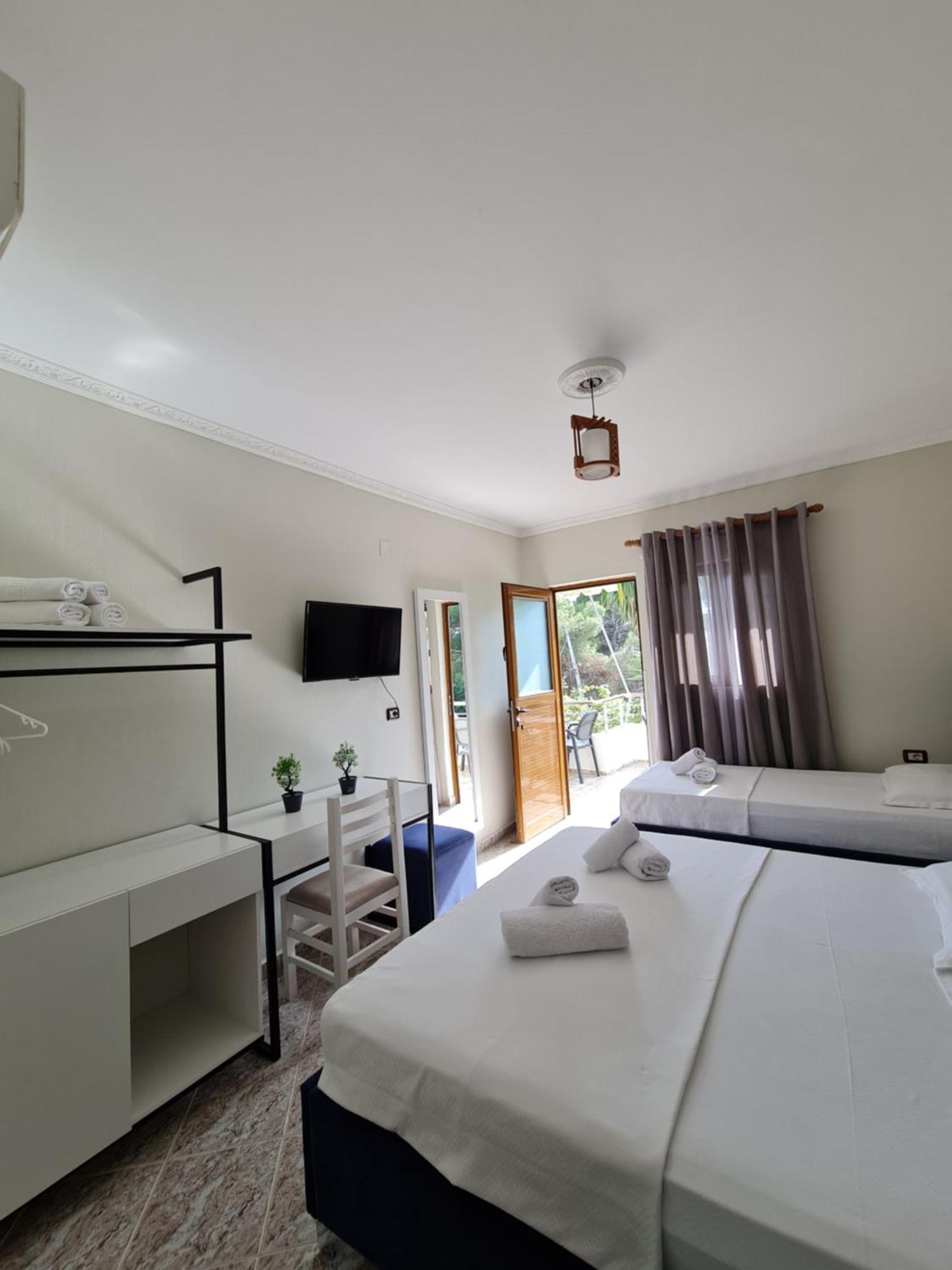 Gezimi Apartment Ksamil